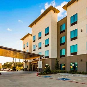 Comfort Inn & Suites Houston I-45 North - Iah
